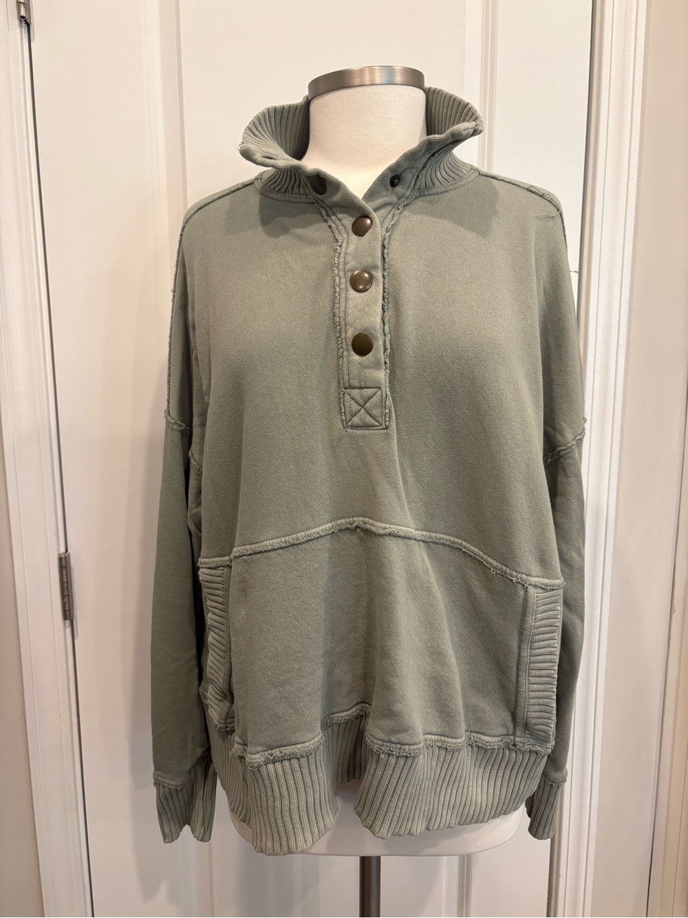 Aerie Quarter Snap Sage Green Cotton Sweatshirt Women's Size M